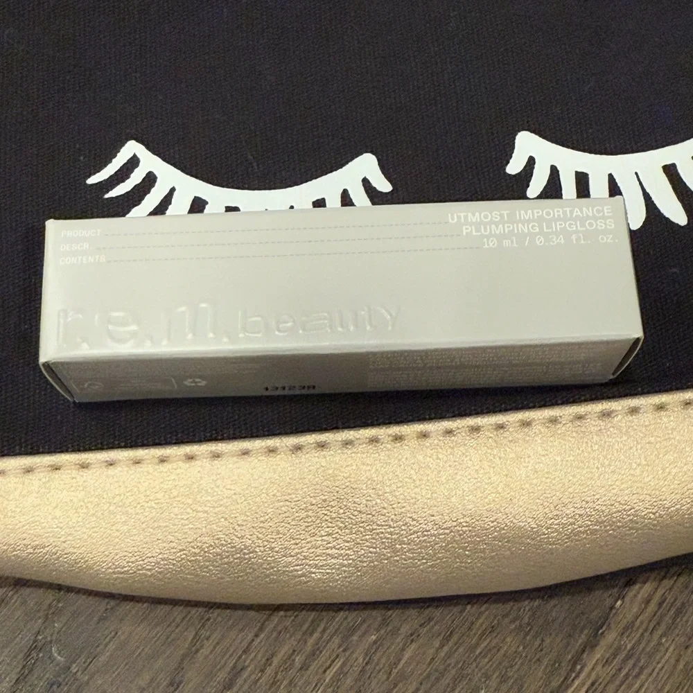 Ipsy Black & White Eyelash Cosmetic Pouch + R.E.M. beauty Utmost Lip Gloss